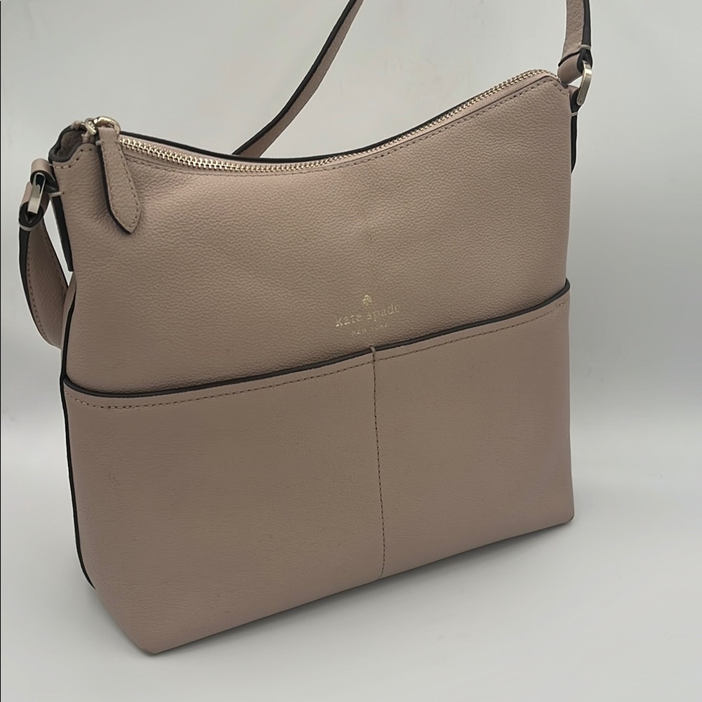 Kate Spade Baby Pink Shoulder Bag with Adjustable Strap and Modern Silhouette